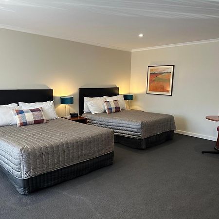 Westland Hotel Motel Уайалла Экстерьер фото