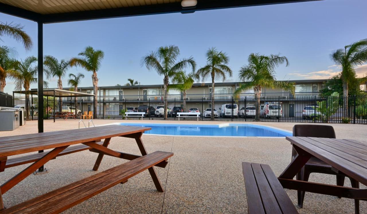 Westland Hotel Motel Уайалла Экстерьер фото