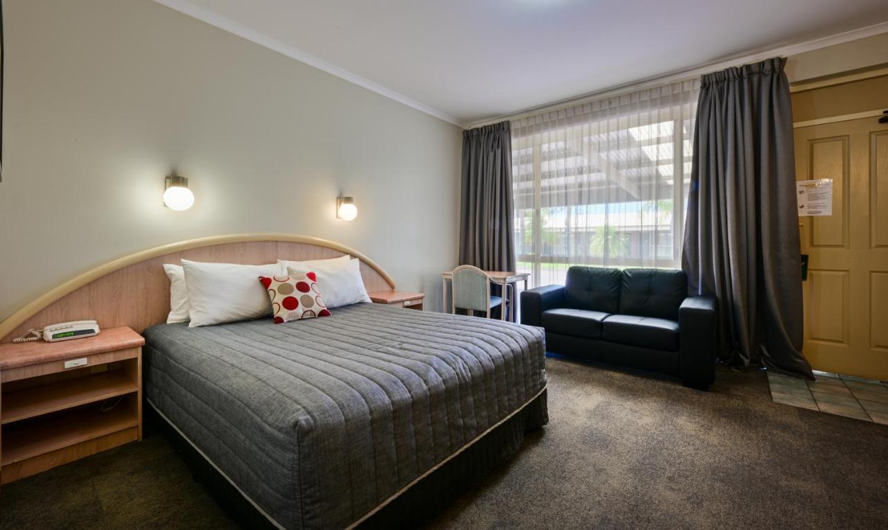 Westland Hotel Motel Уайалла Экстерьер фото